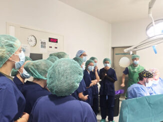 Referentes sanitarias y alumnas de instituto comparten una jornada STEM Talent Girl