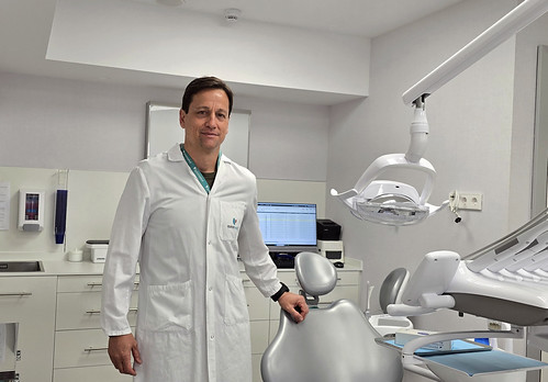 Implantes dentales con sedación intravenosa para reducir la ansiedad del paciente
